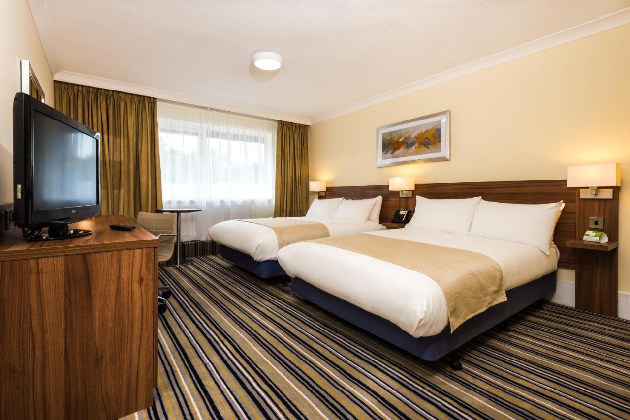 Holiday Inn Warrington By Ihg Exterior photo