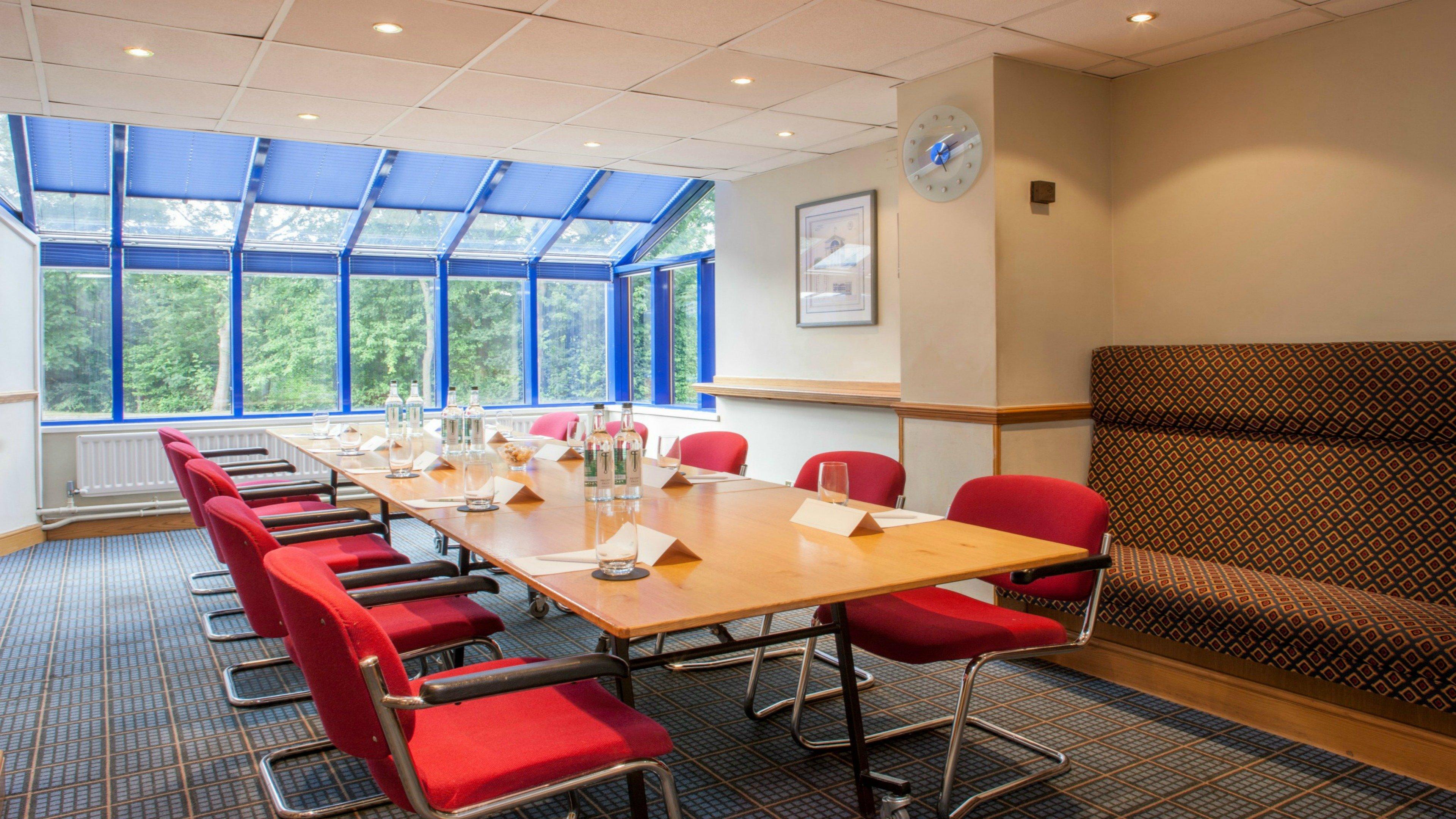 Holiday Inn Warrington By Ihg Exterior photo
