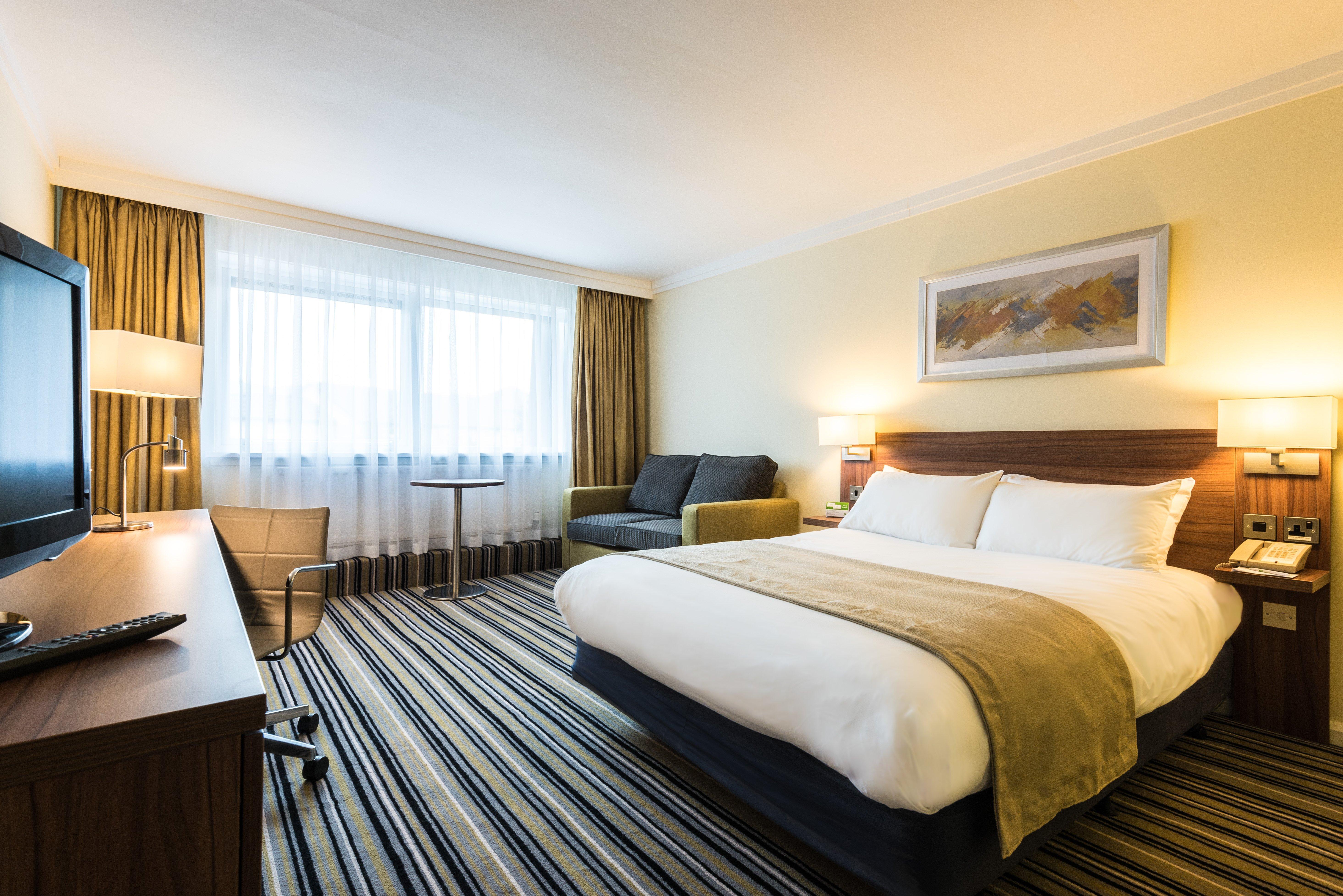 Holiday Inn Warrington By Ihg Exterior photo