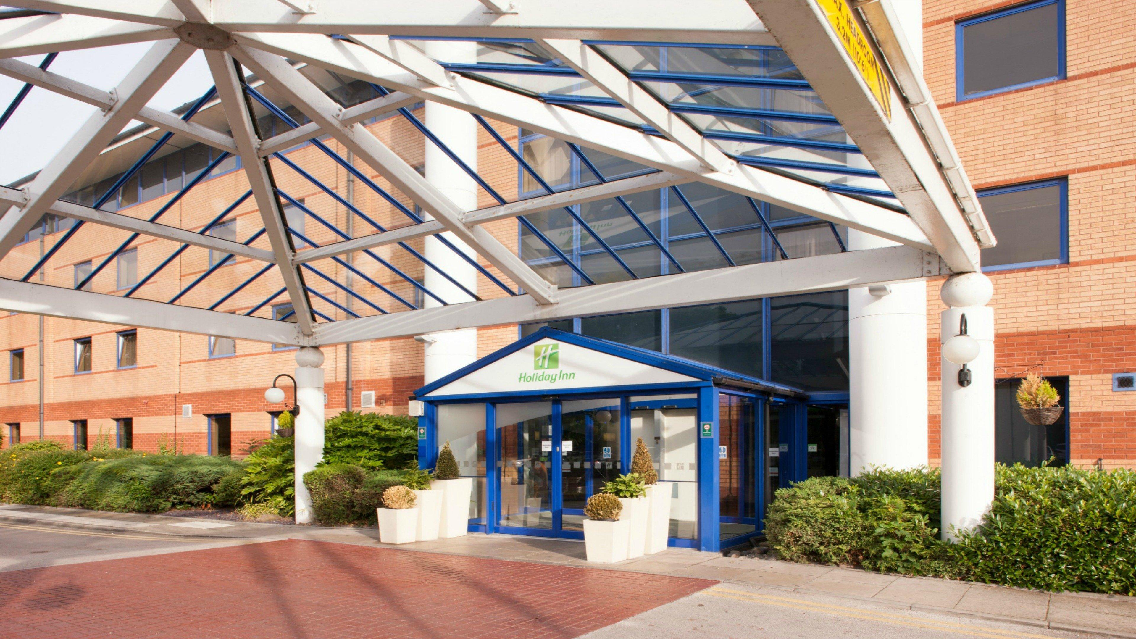 Holiday Inn Warrington By Ihg Exterior photo